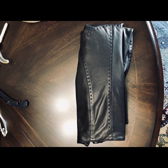 EUC St. John/Fusion jacket/skirt combo. - Picture 9 of 12